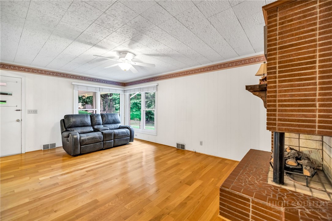 147 Forest Hill Drive Property Photo 11