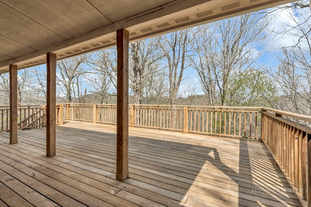 270 Grovers Knob Property Photo 11