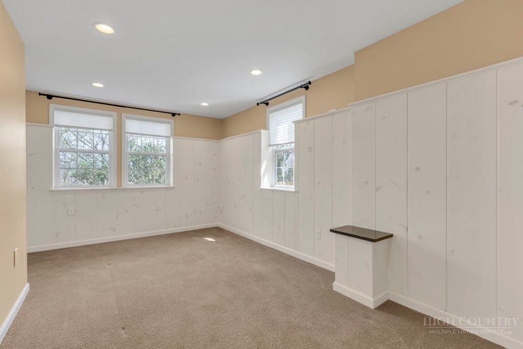 270 Grovers Knob Property Photo 34