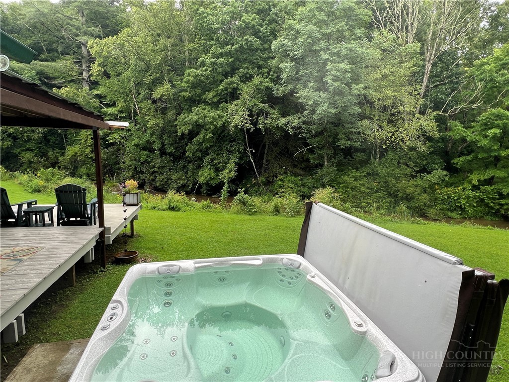 144 S Flatwoods Road Property Photo 4