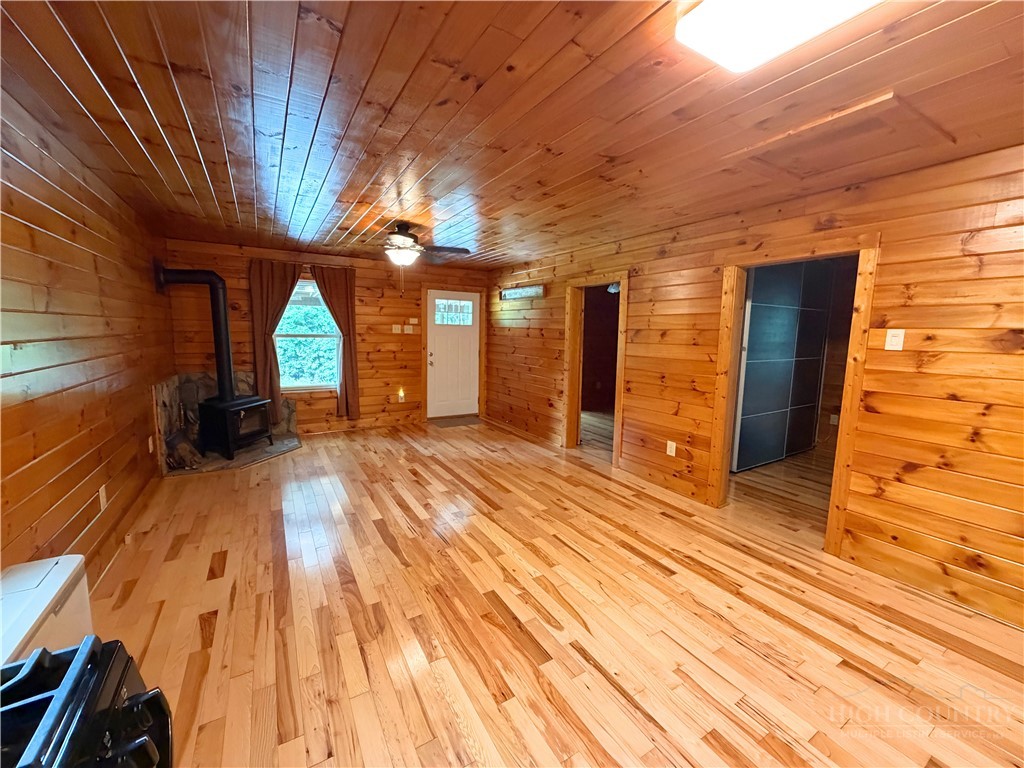 144 S Flatwoods Road Property Photo 6