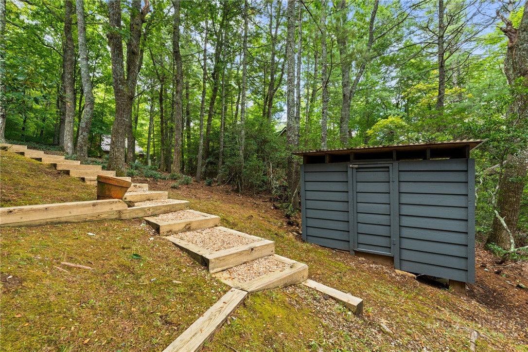 383 Bear Ridge Trail Property Photo 42