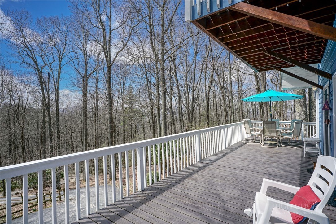 140 Leigh Circle Property Photo 8