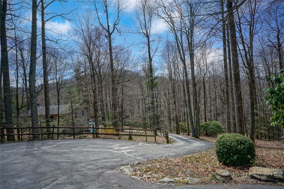 140 Leigh Circle Property Photo 12