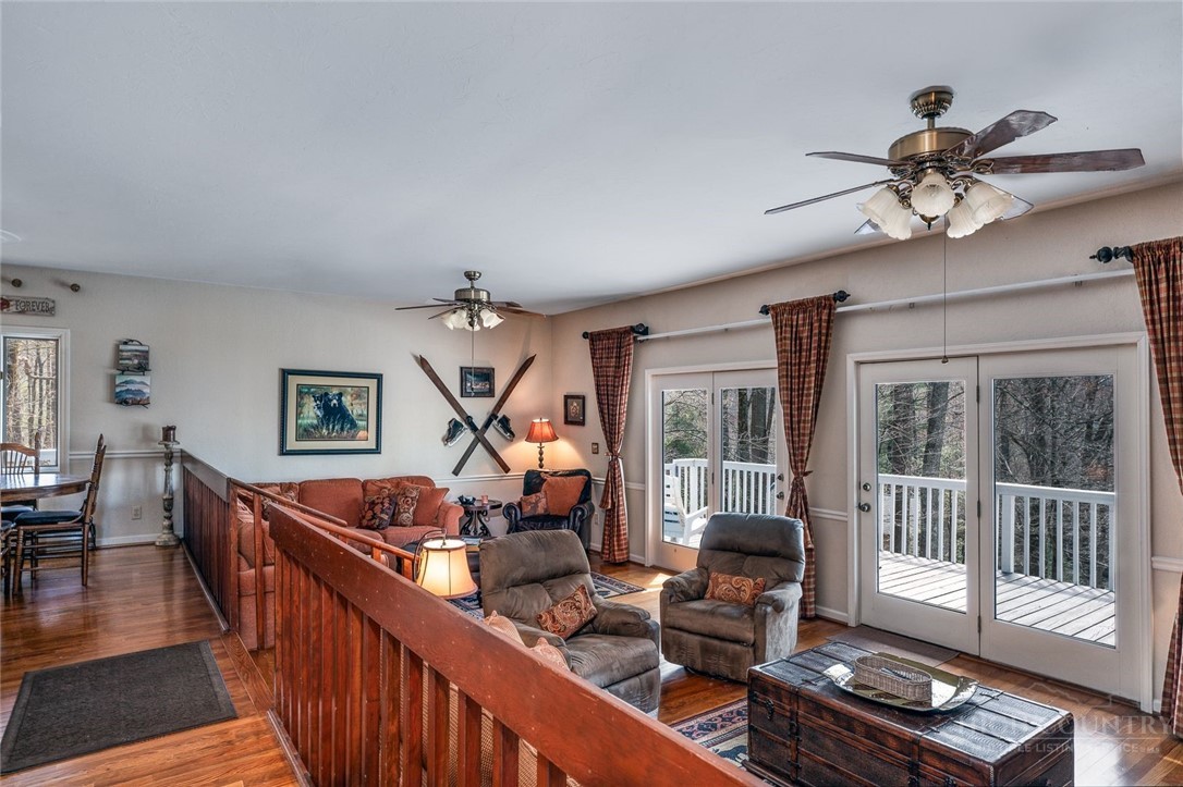140 Leigh Circle Property Photo 18