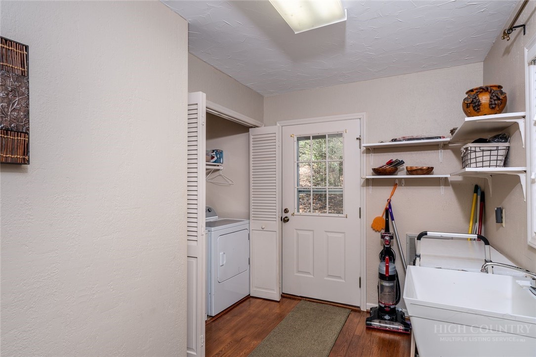 140 Leigh Circle Property Photo 26