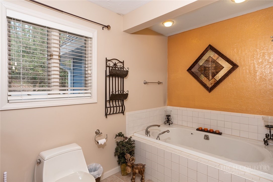 140 Leigh Circle Property Photo 30