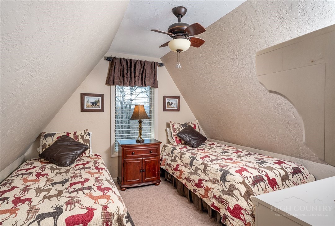140 Leigh Circle Property Photo 45
