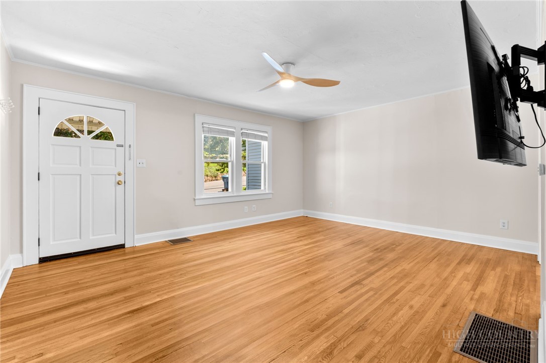 485 Green Street Property Photo 13