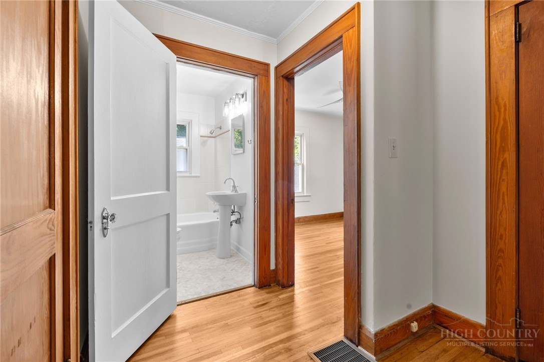 485 Green Street Property Photo 17