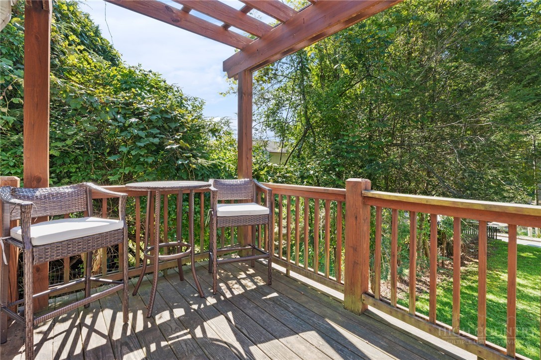 485 Green Street Property Photo 26