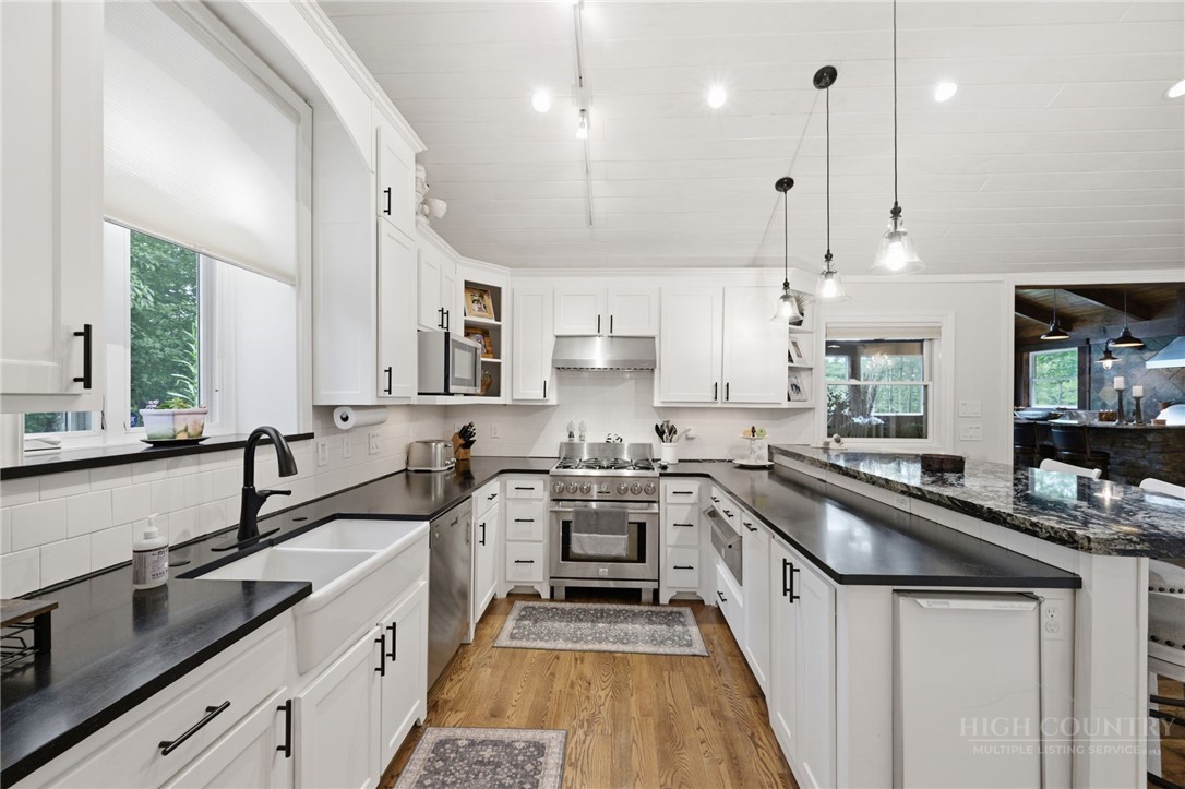 123 Saint Andrews Road Property Photo 8