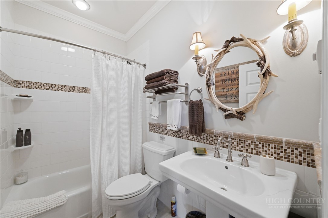 123 Saint Andrews Road Property Photo 29