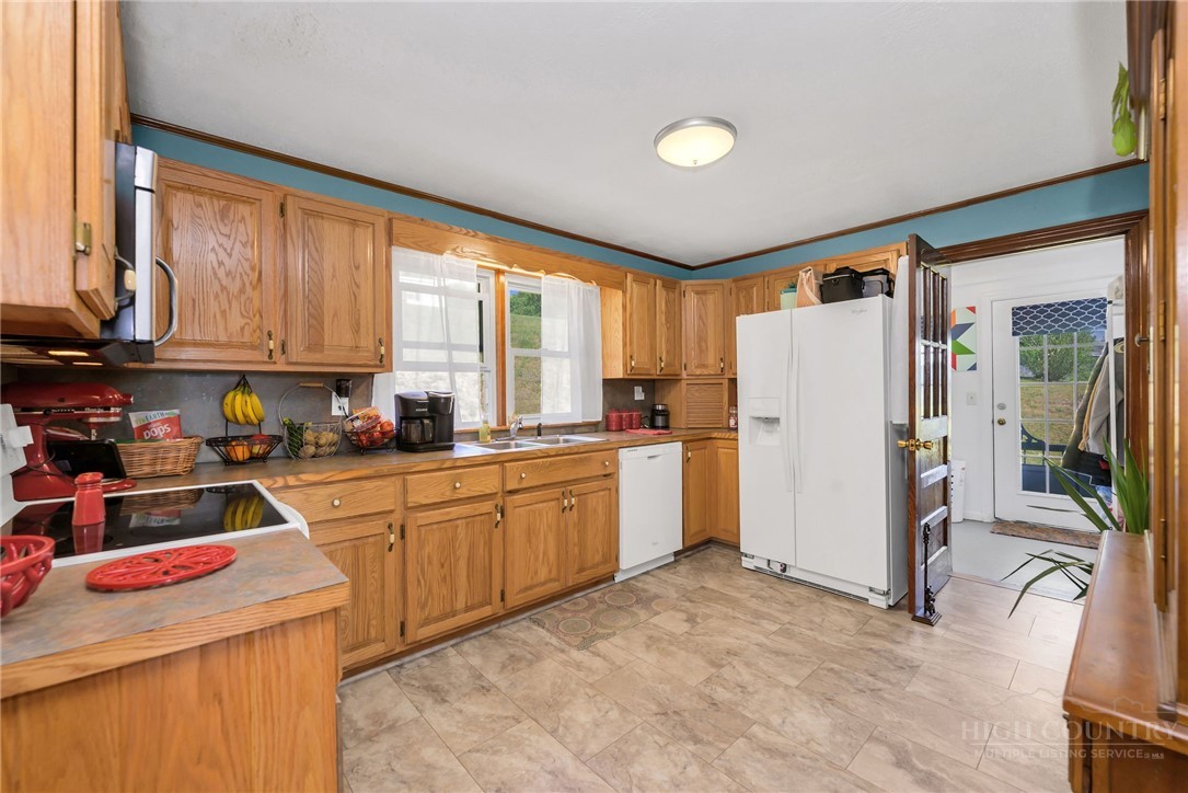 1607 Will Vannoy Road Property Photo 12