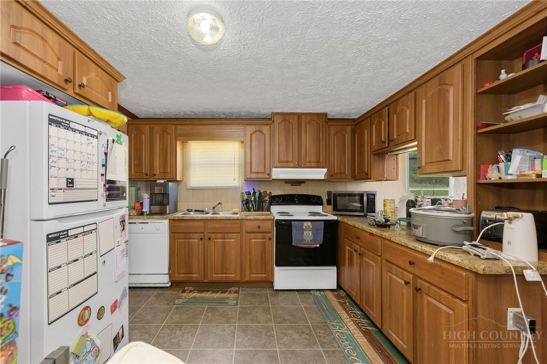 1567 Will Vannoy Road Property Photo 6