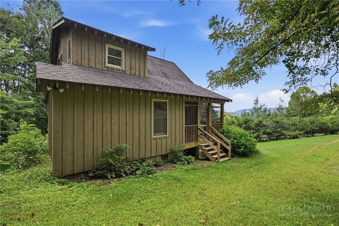 466 Dayspring Drive Property Photo 4