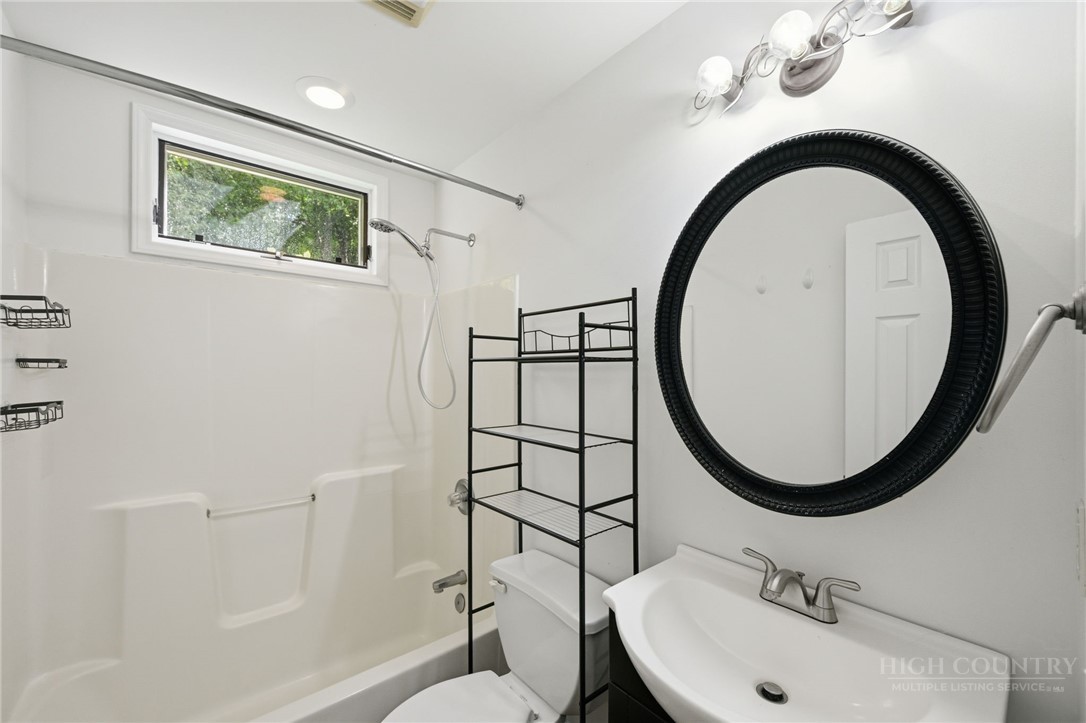 466 Dayspring Drive Property Photo 26