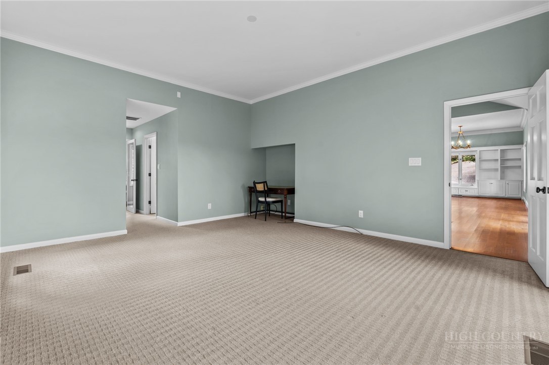 139 The Pines Property Photo 12