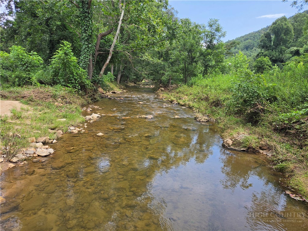 6059 Mount Zion Property Photo 1