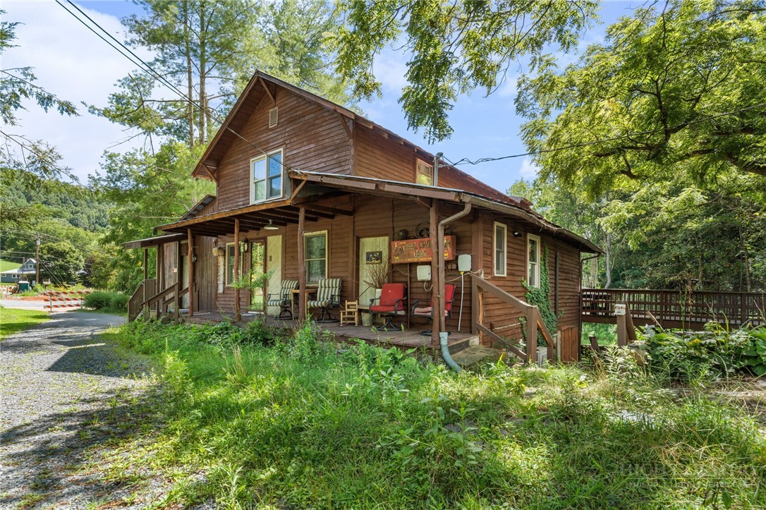 111 Old Mill Road Property Photo 1