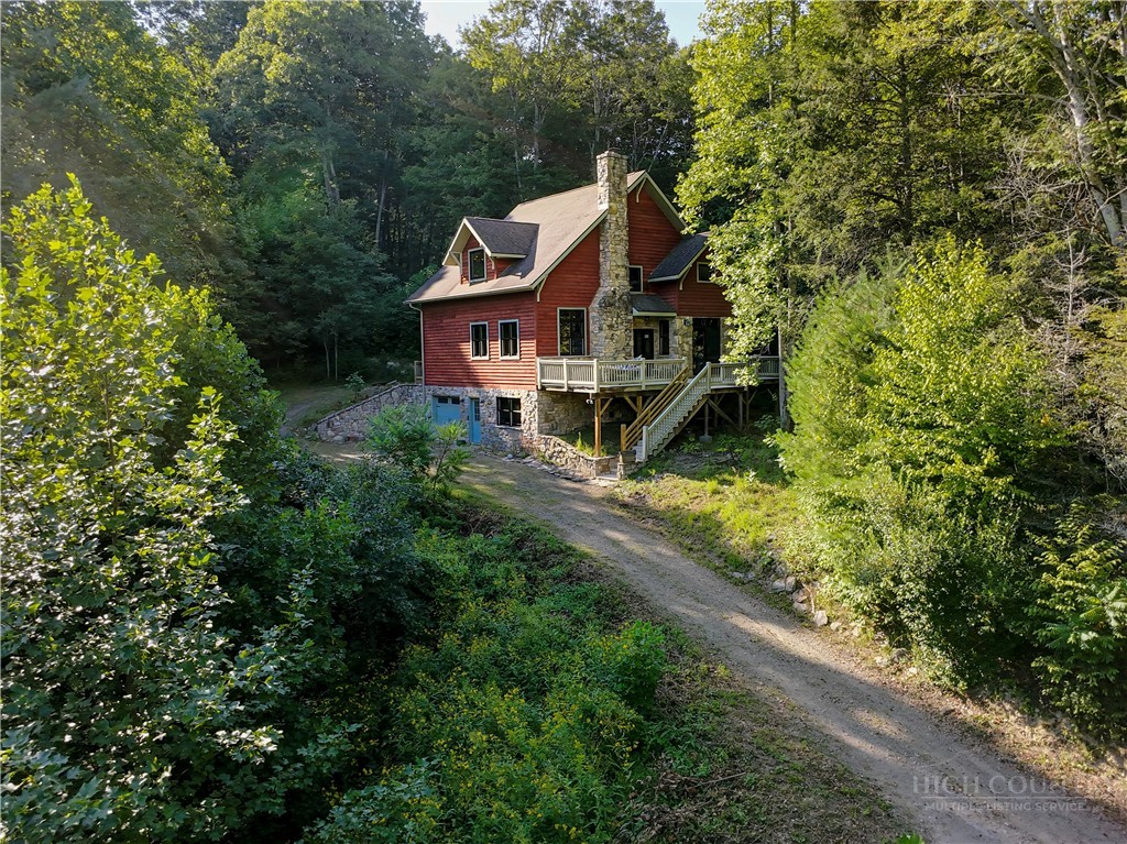 7568 Big Laurel Road Property Photo 1