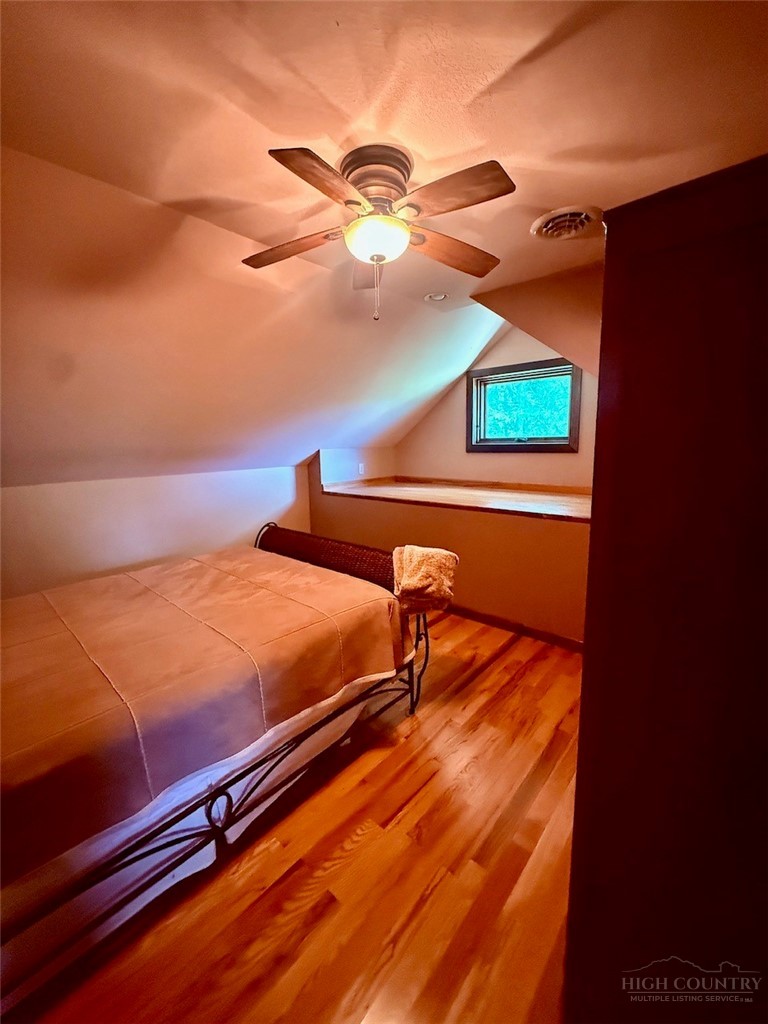 7568 Big Laurel Road Property Photo 17