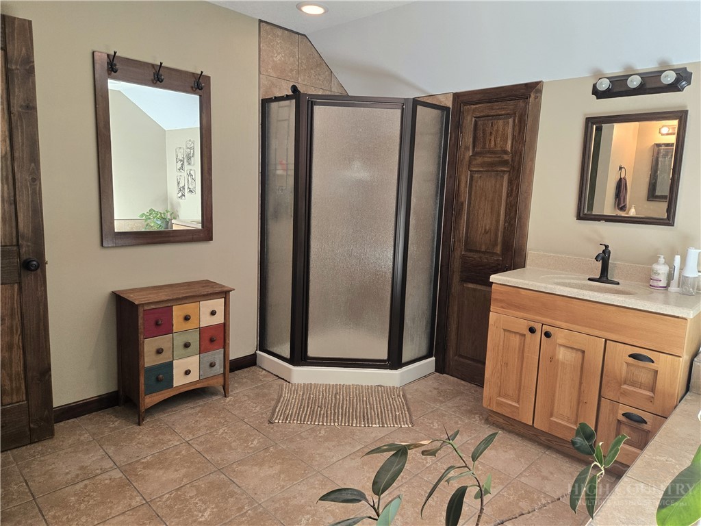 7568 Big Laurel Road Property Photo 19