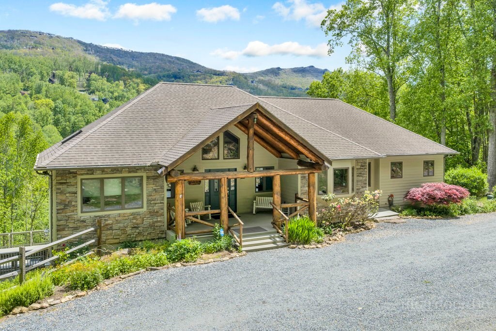 821 River Run Property Photo 1