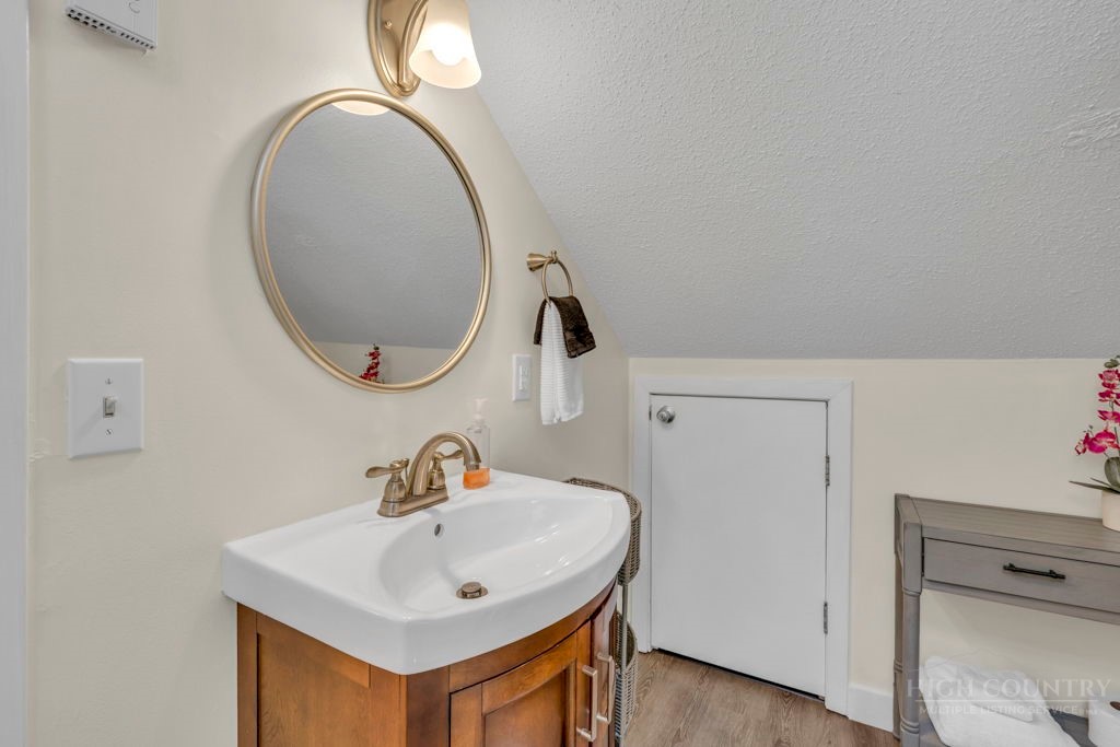 108 Northridge 2a Property Photo 27
