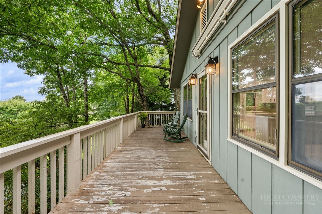 188 Laurel Hill Drive Property Photo 22