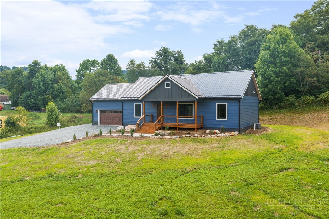 135 Blueberry Hill Property Photo 1