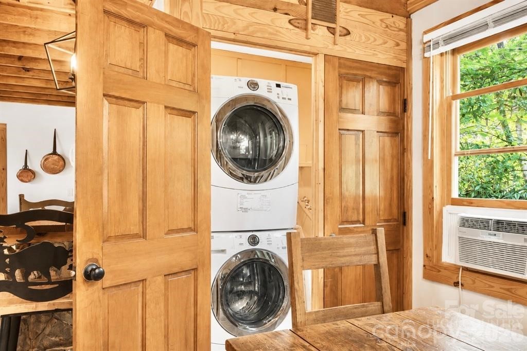 1361 Longhope Road Property Photo 12