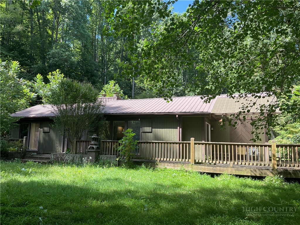 636 Dark Hollow Road Property Photo 1