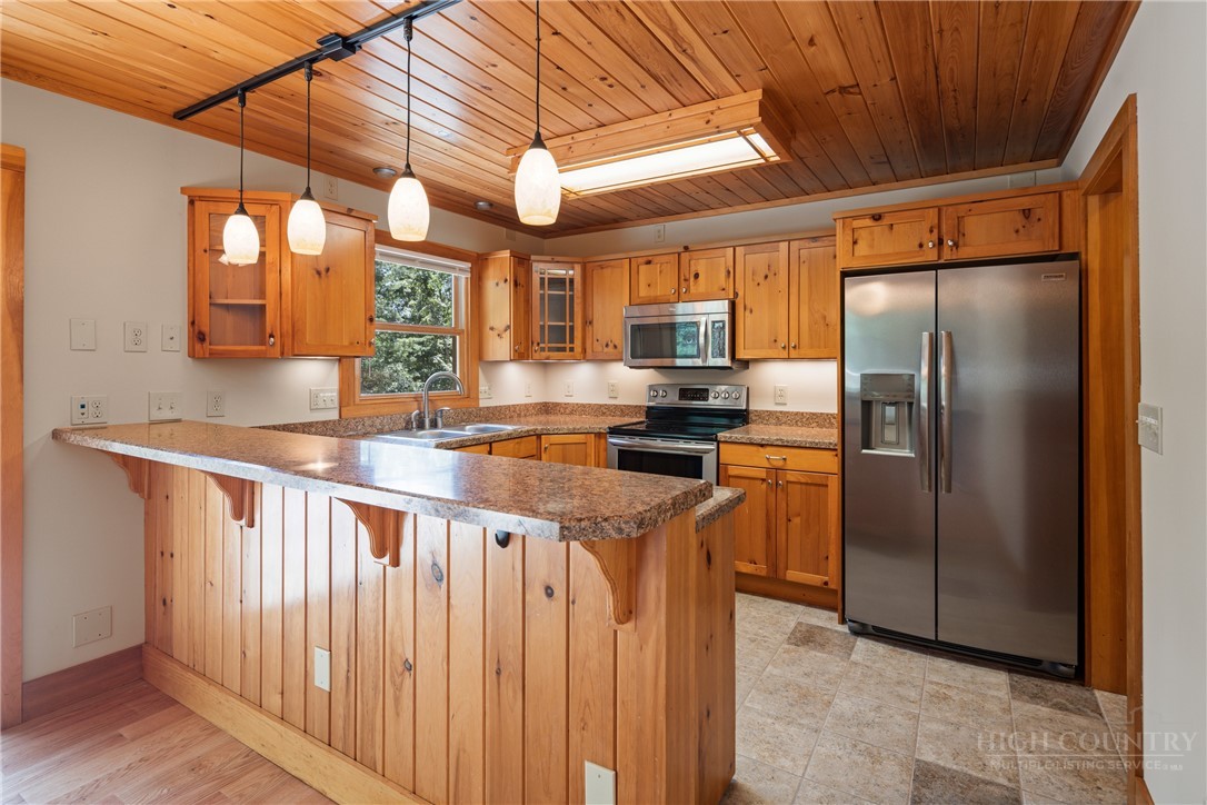 276 Storie Road Property Photo 12