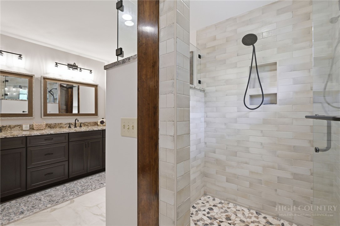 148 River Haven Drive Property Photo 33