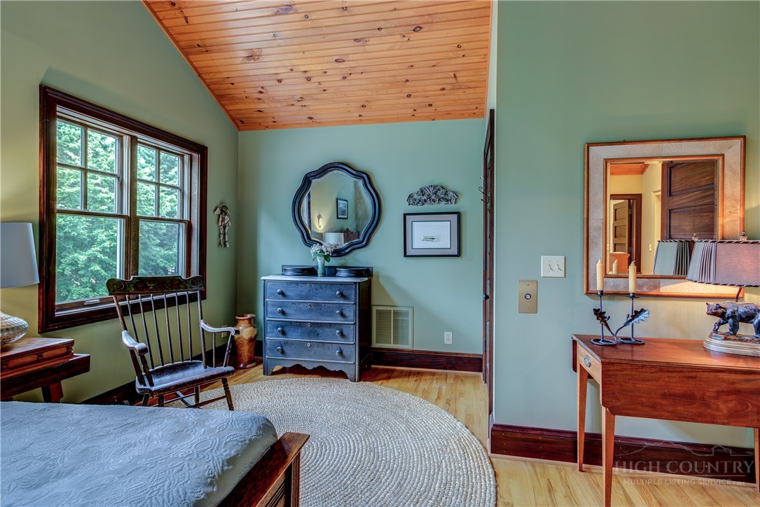 201 Grandwood Lane Property Photo 42