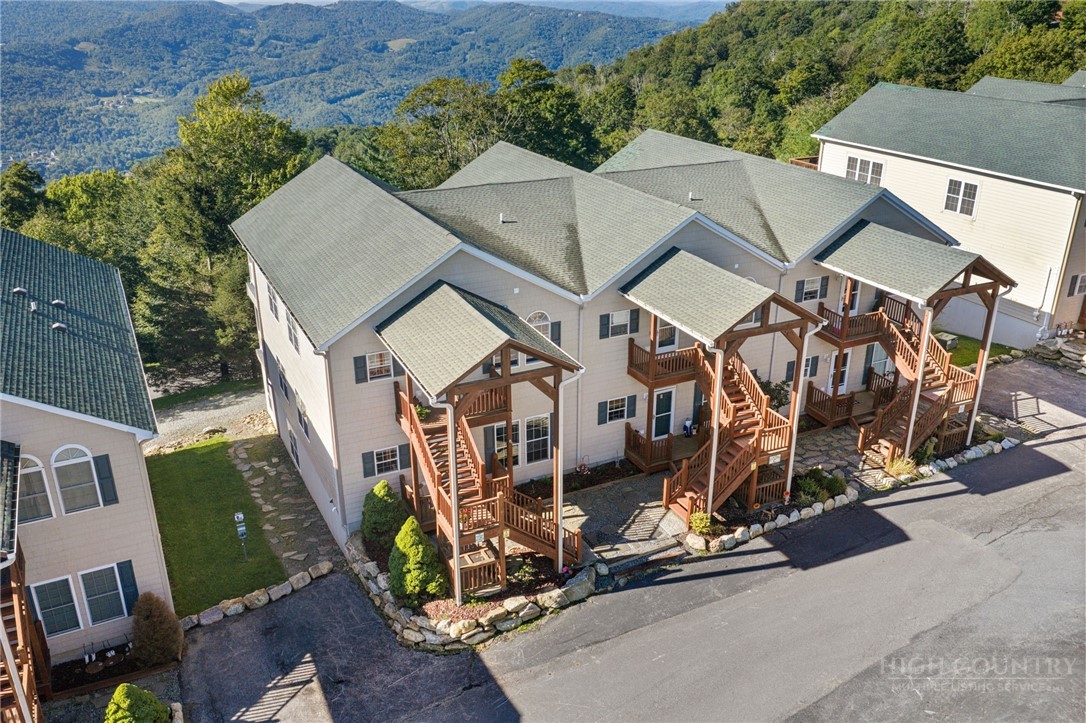 3441 Beech Mountain Parkways C1 Property Photo 1