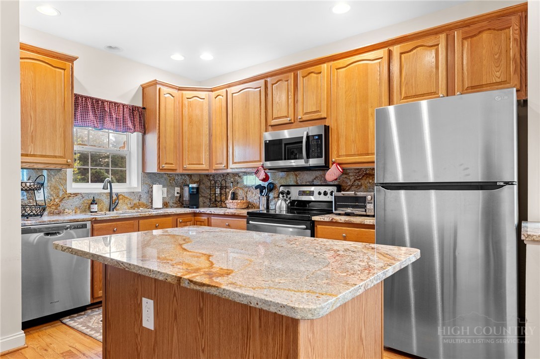 3441 Beech Mountain Parkways C1 Property Photo 12