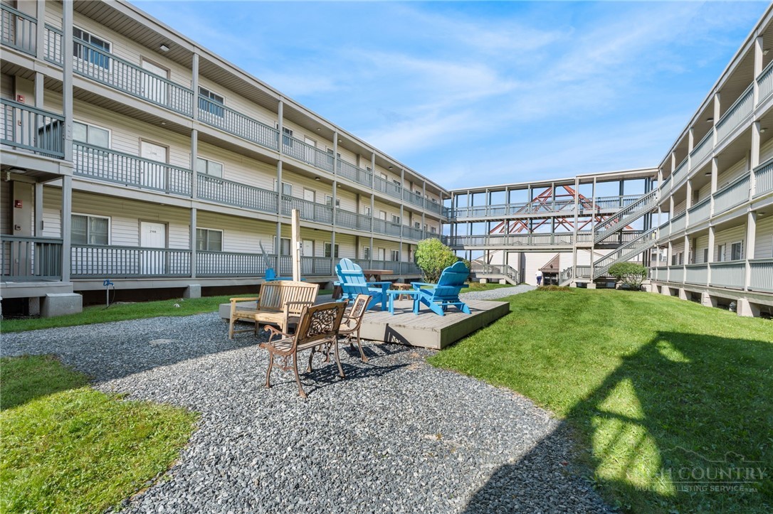 301 Pinnacle Inn Road 2113 Property Photo 3