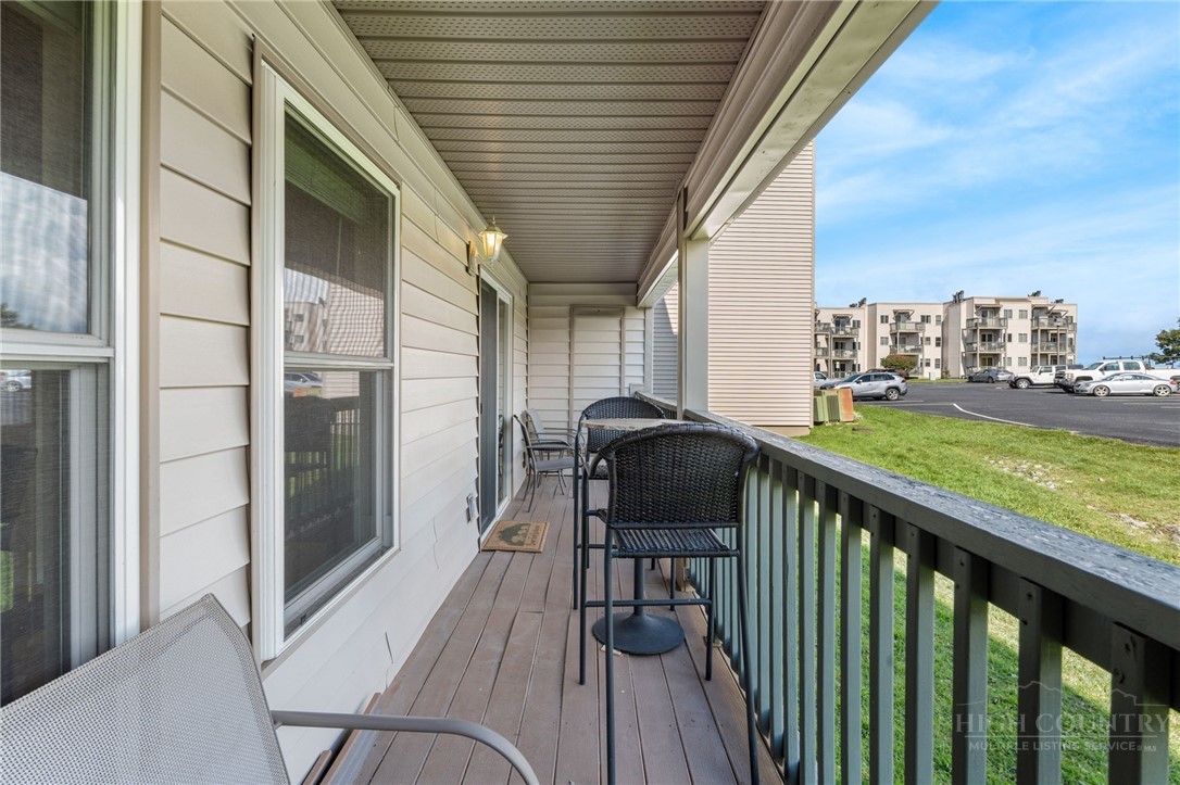 301 Pinnacle Inn Road 2113 Property Photo 21