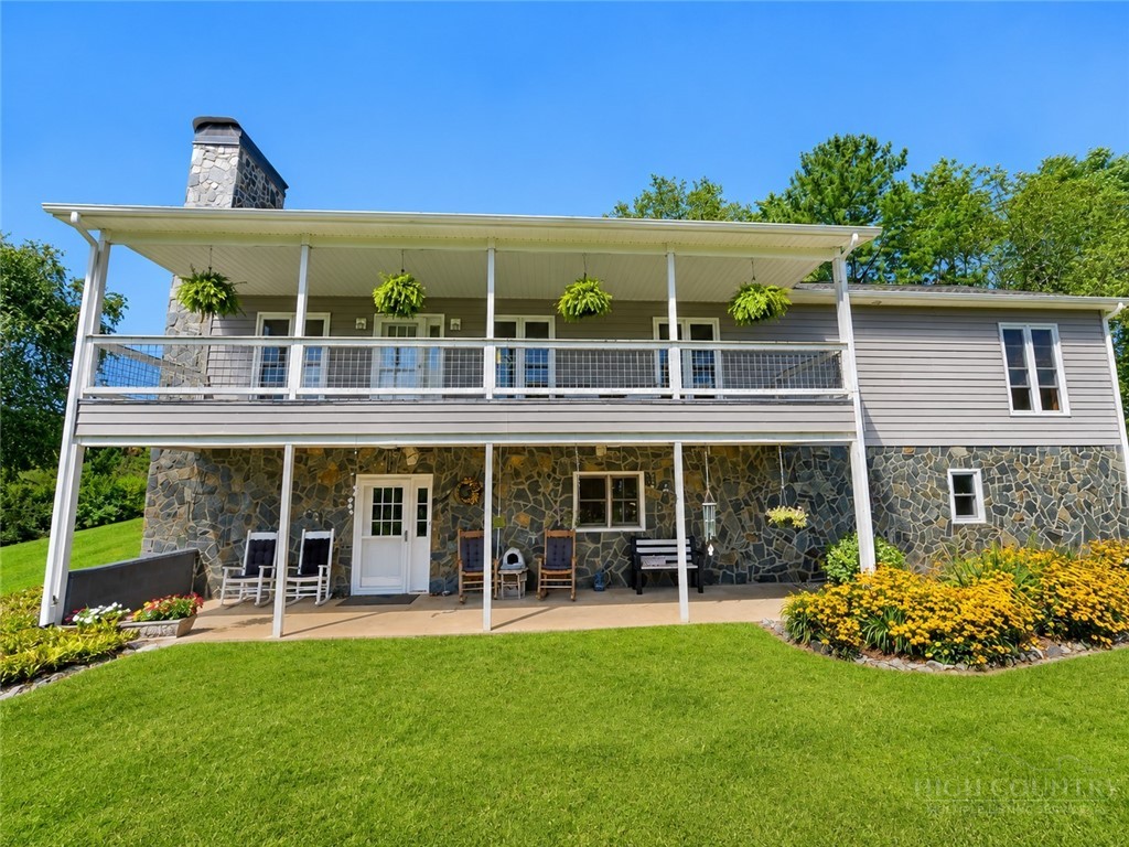 611 Rose Road Property Photo 3