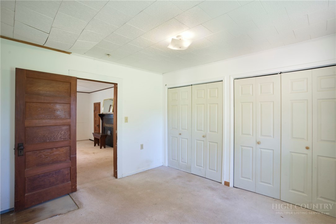 1002 Tanner Road Property Photo 10