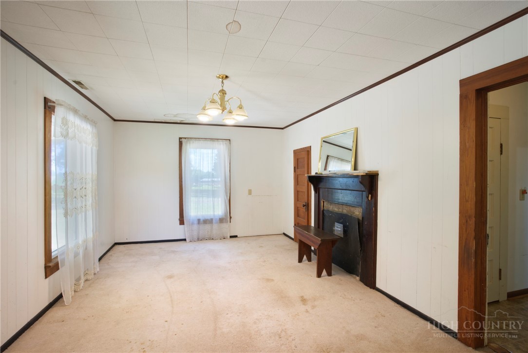 1002 Tanner Road Property Photo 11