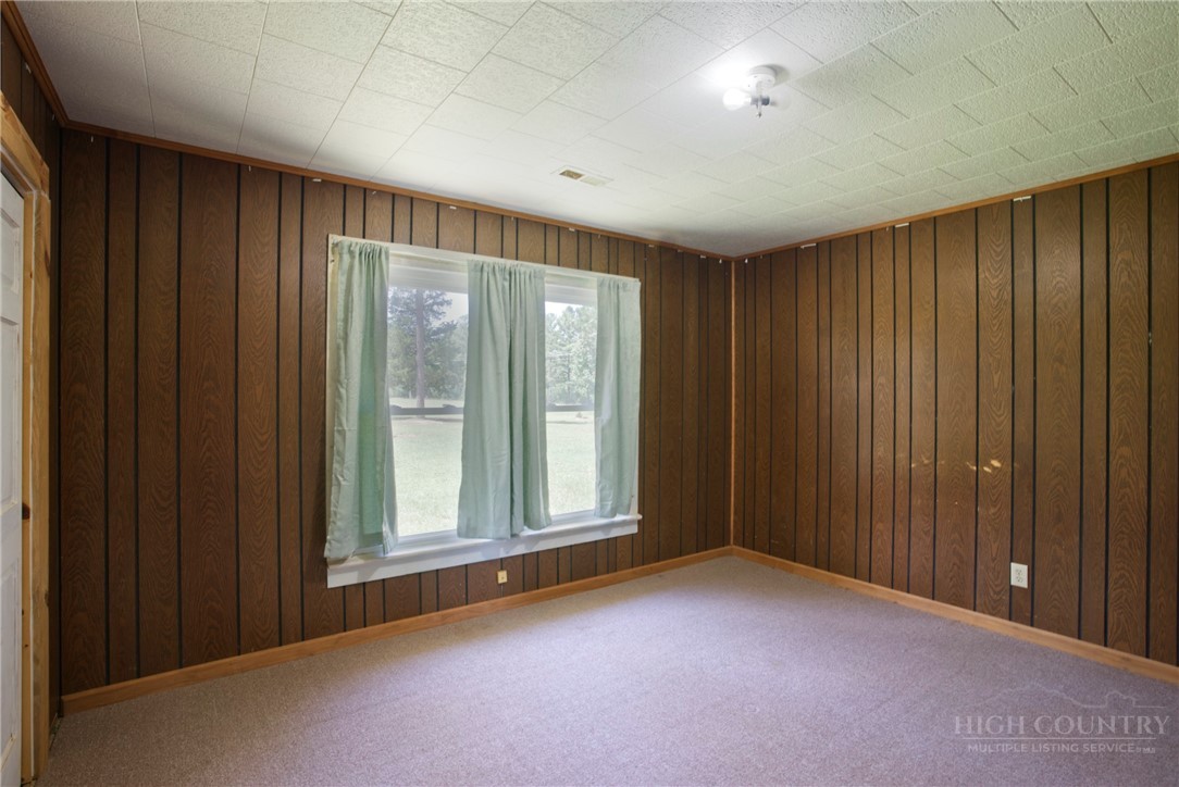 1002 Tanner Road Property Photo 13