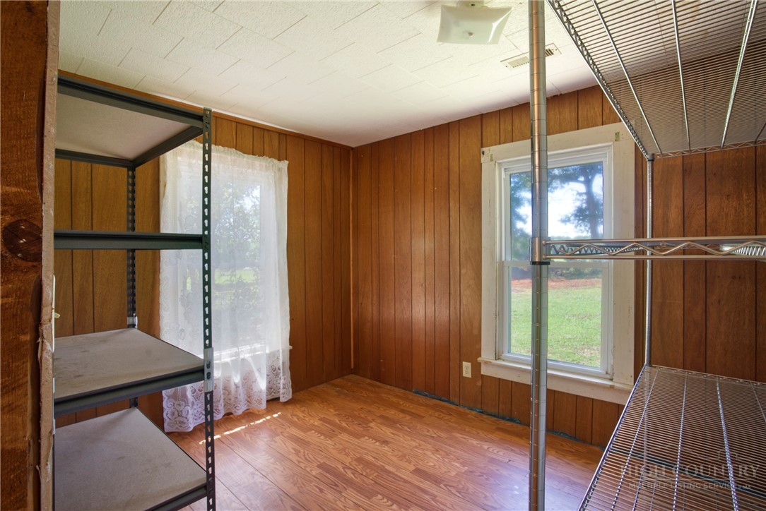 1002 Tanner Road Property Photo 19