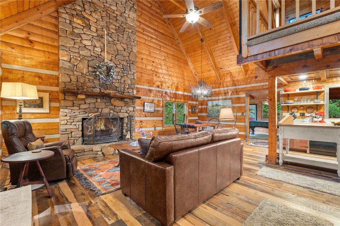 982 Jakes Mountain Road Property Photo 7