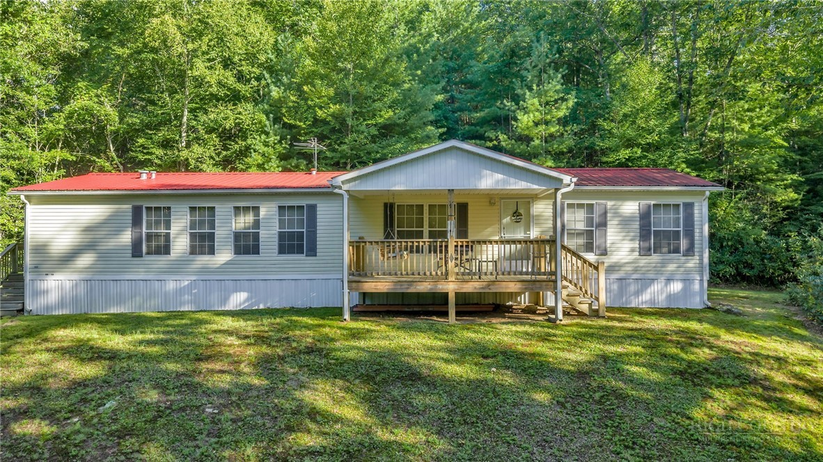 199 Valley Lane Property Photo 1