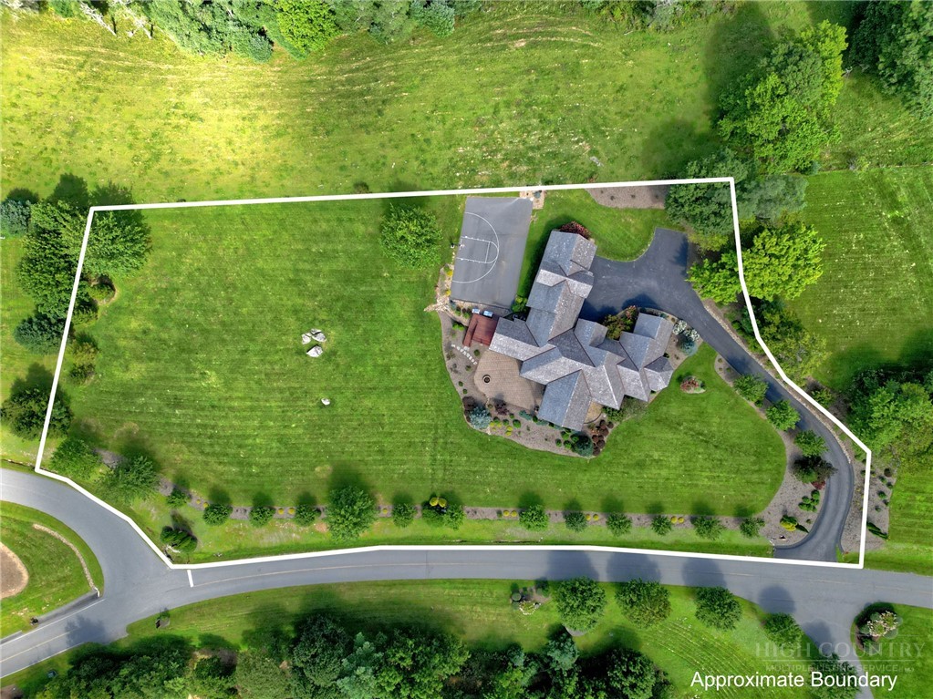 177 Thunderhill Trail Property Photo 3