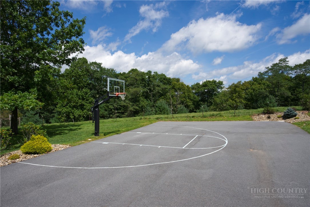 177 Thunderhill Trail Property Photo 49