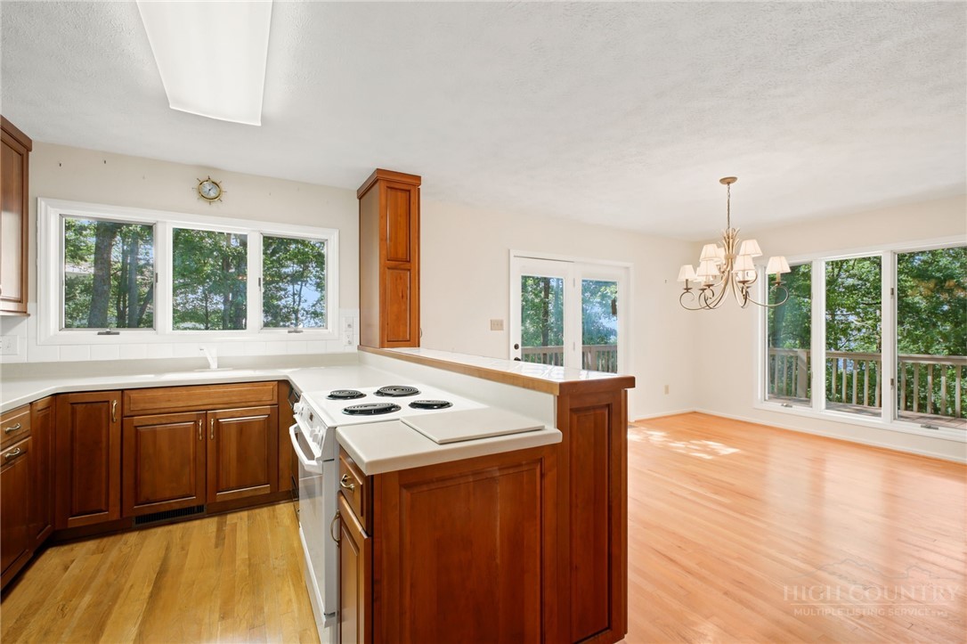 765 Oak Ridge Drive Property Photo 11